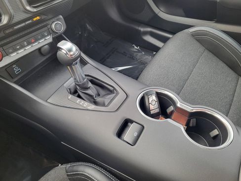 Used 2024 Ford Mustang Coupe image 17