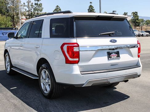 Used 2019 Ford Expedition XLT w/ Equipment Group 202A RWD image 8