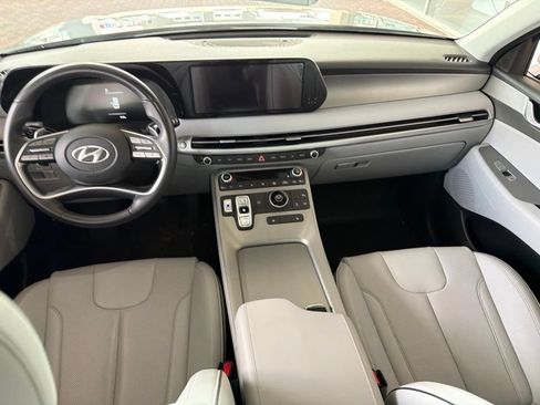 Used 2025 Hyundai Palisade SEL FWD image 16