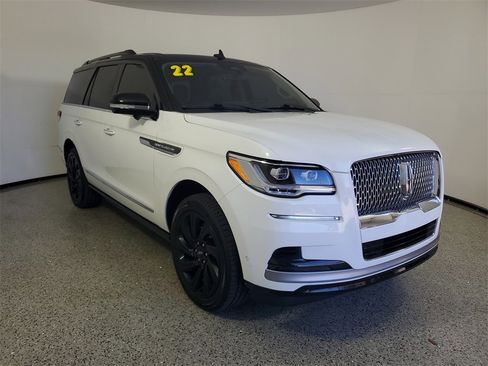 Certified 2022 Lincoln Navigator Reserve image 30