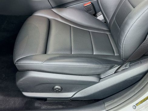 Used 2021 Mercedes-Benz C 300 4MATIC Sedan image 19