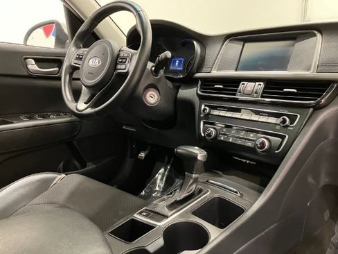Used 2018 Kia Optima S w/ Panoramic Sunroof Package FWD image 53