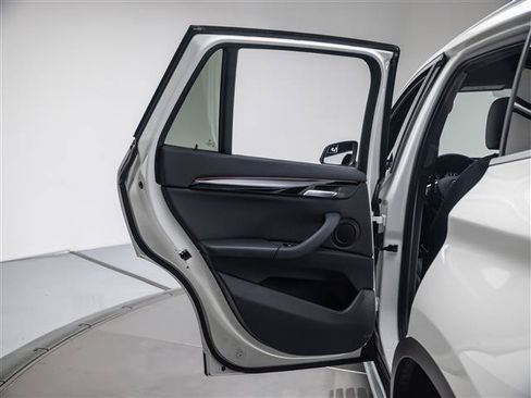 Used 2021 BMW X1 xDrive28i AWD/4WD image 24