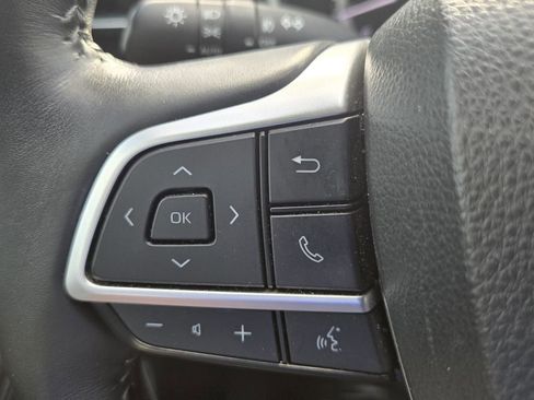 Used 2023 Toyota Highlander XLE image 27