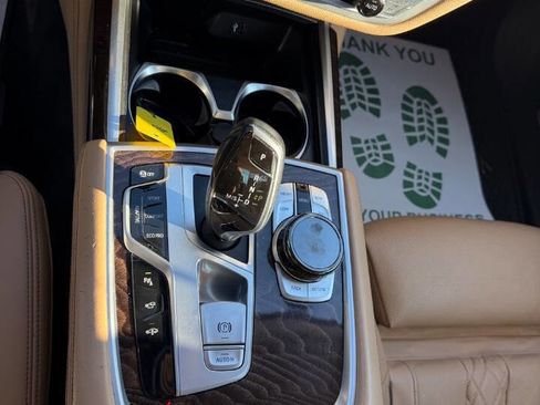 Used 2019 BMW 750i xDrive w/ Luxury Rear Seating Package image 15