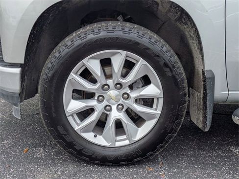 Used 2020 Chevrolet Silverado 1500 Custom w/ Custom Value Package image 28