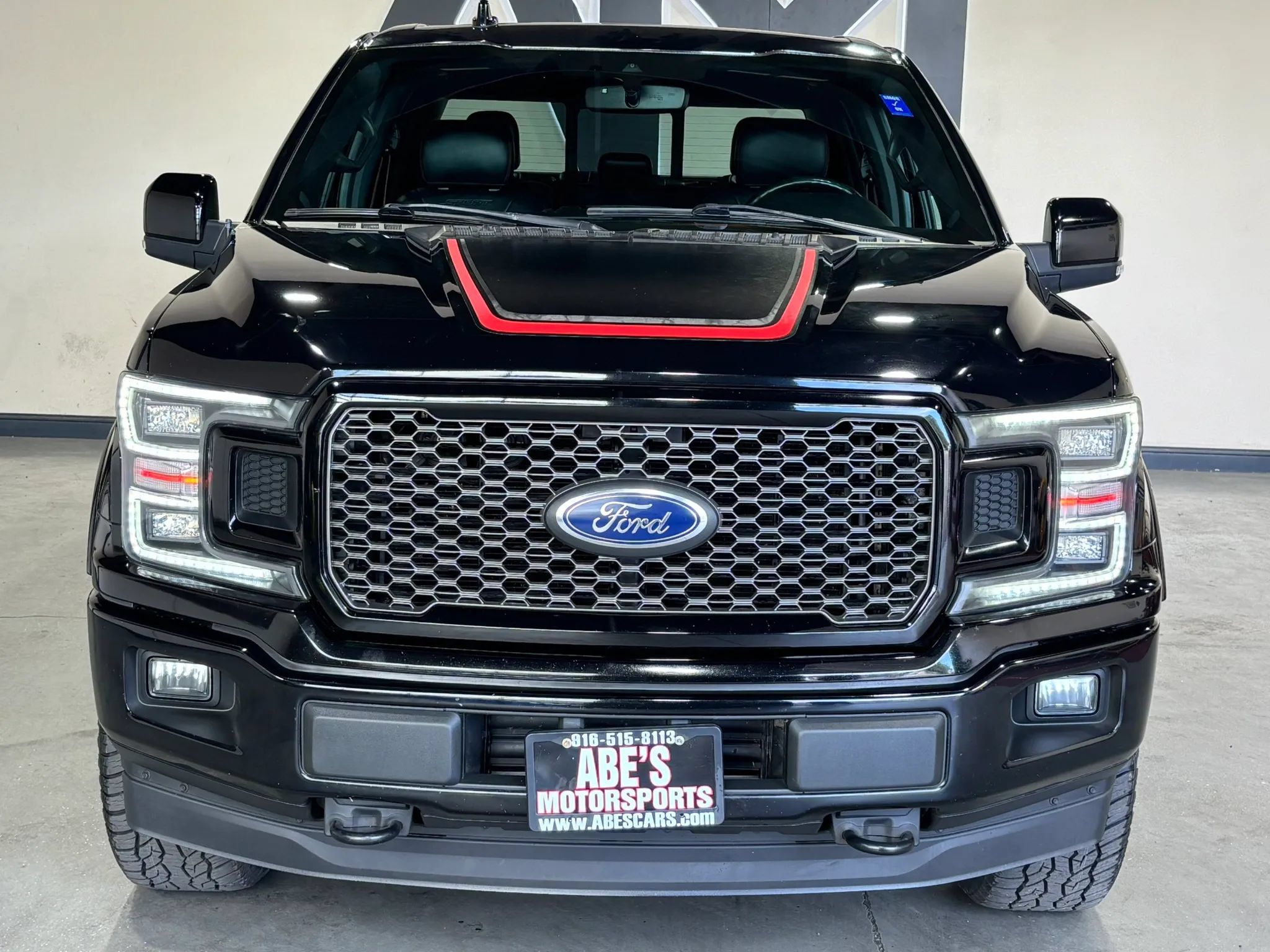 Used 2018 Ford F150 Lariat w/ Equipment Group 502A Luxury AWD/4WD image 2