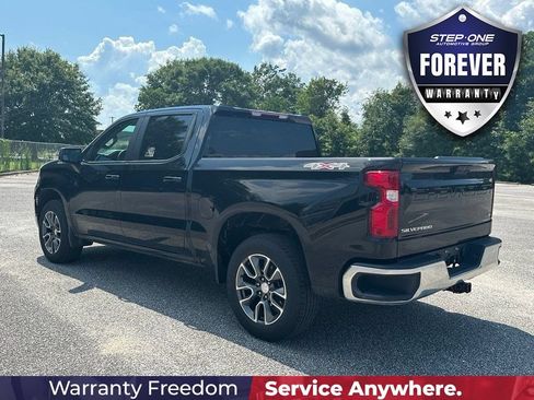 Used 2023 Chevrolet Silverado 1500 LT AWD/4WD image 5