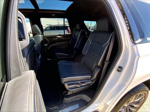Used 2022 Cadillac Escalade Sport image 21