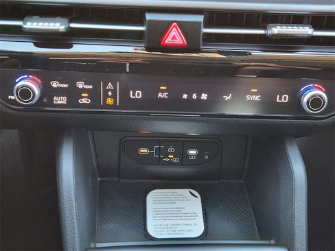 New 2026 Kia Sportage EX image 14