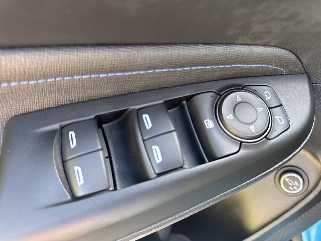 Used 2025 Buick Envista Sport Touring w/ Convenience I Package FWD image 15
