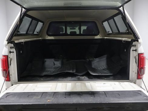 Used 2016 Ford F150 Lariat AWD/4WD image 4