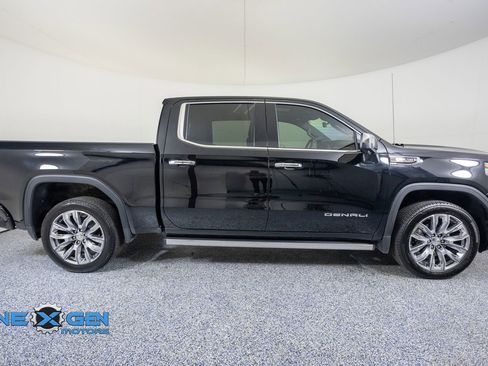 Used 2025 GMC Sierra 1500 Denali w/ Denali Reserve Package AWD/4WD image 8