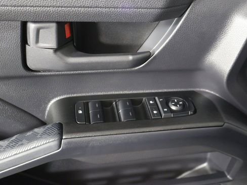 Used 2025 Toyota 4Runner SR5 image 31