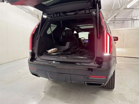 Certified 2025 Cadillac Escalade Sport Platinum w/ LPO, ONYX Package image 27