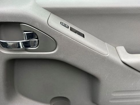 Used 2019 Nissan Frontier SV w/ Value Truck Package image 17