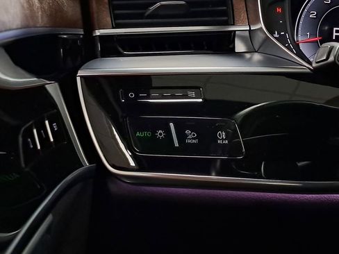 Used 2021 Audi A8 L 4.0T w/ Executive Plus Package image 19