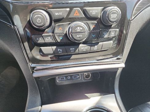 Used 2021 Jeep Grand Cherokee Limited X AWD/4WD image 20