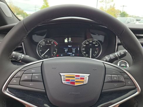 New 2025 Cadillac XT5 Premium Luxury image 39