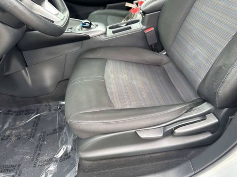 Used 2025 Nissan Leaf S FWD image 15