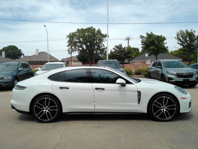 Used 2022 Porsche Panamera Platinum Edition RWD image 5