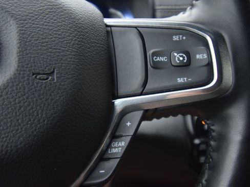 Used 2023 RAM 1500 Laramie AWD/4WD image 36