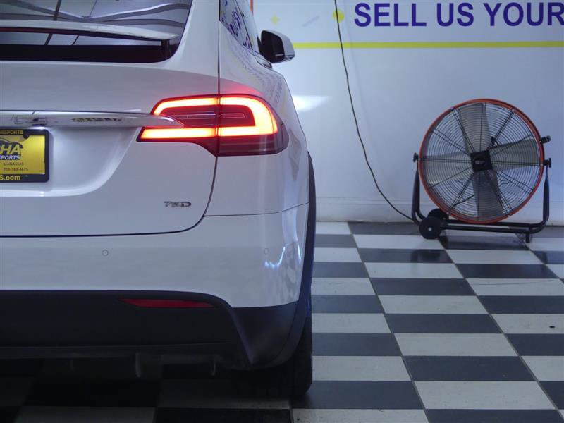 Used 2016 Tesla Model X 75D AWD/4WD image 30