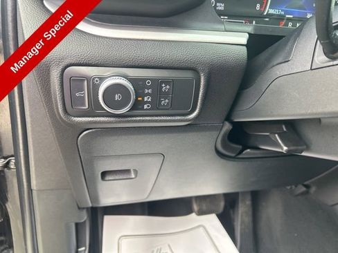 Used 2022 Ford Explorer XLT w/ Equipment Group 202A RWD image 16