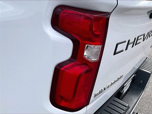 Used 2020 Chevrolet Silverado 2500 LTZ w/ LTZ Premium Package image 21