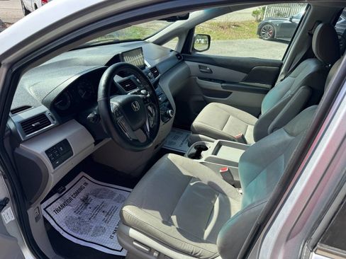 Used 2011 Honda Odyssey EX-L image 9