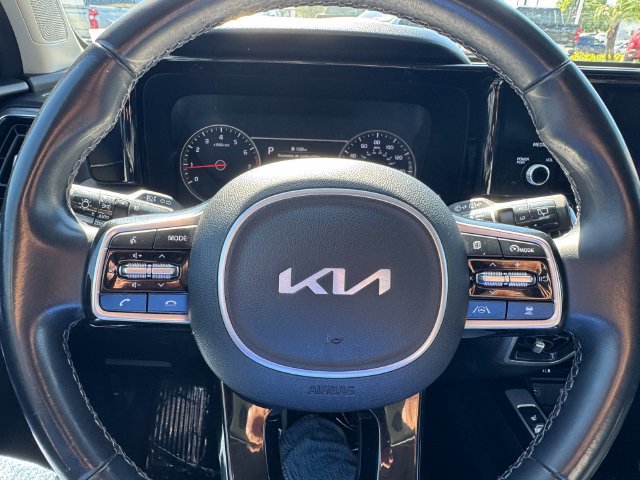 Used 2022 Kia Sorento SX FWD image 23