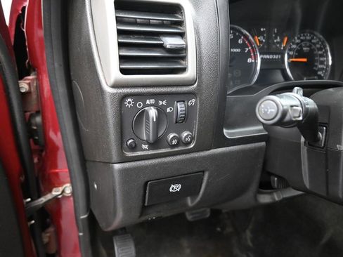 Used 2011 Chevrolet Colorado LT image 12