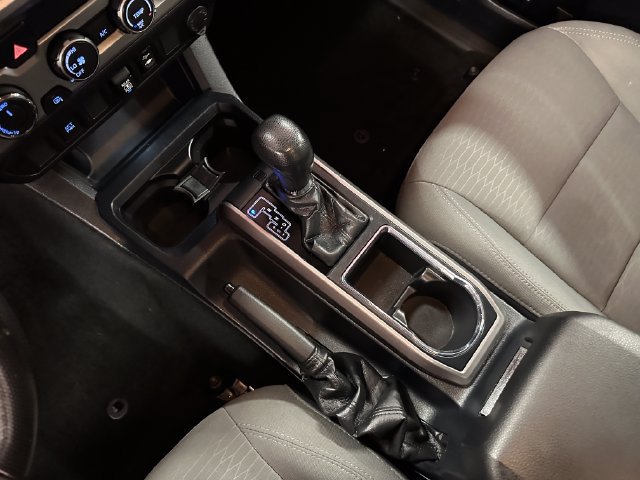 Certified 2019 Toyota Tacoma SR5 AWD/4WD image 24