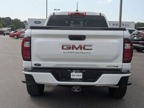 Used 2026 GMC Canyon AT4 w/ Technology Plus Package AWD/4WD image 4
