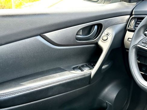 Used 2021 Nissan Rogue Sport S FWD image 24