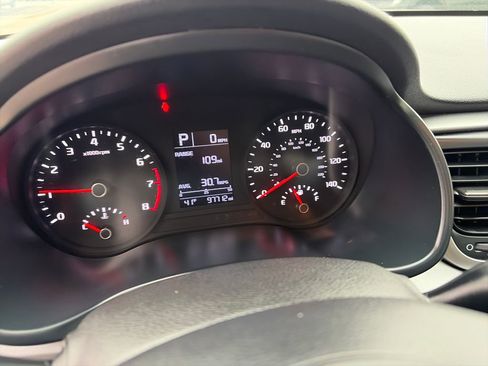 Used 2018 Kia Rio S image 19