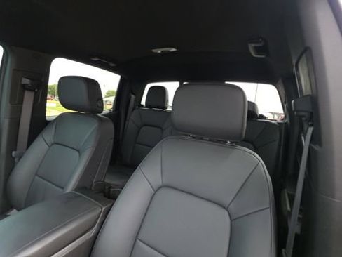 Used 2025 Chevrolet Colorado Trail Boss AWD/4WD image 14