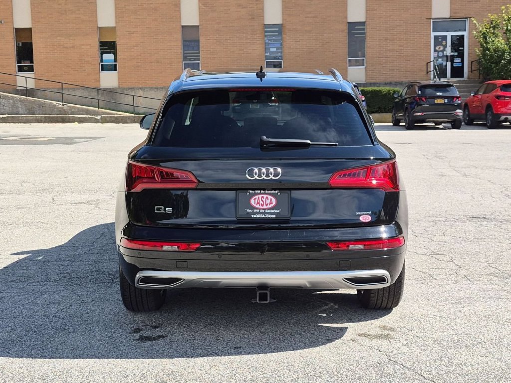 Used 2019 Audi Q5 2.0T Premium Plus w/ Premium Plus Package AWD/4WD image 4