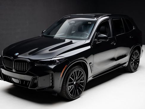 Used 2025 BMW X5 sDrive40i w/ M Sport Package RWD image 5
