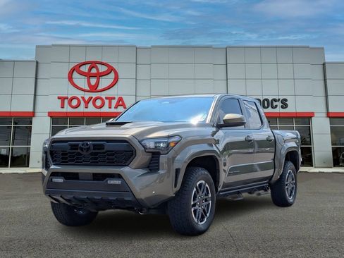 Used 2025 Toyota Tacoma TRD Sport w/ TRD Sport Upgrade Package AWD/4WD image 1