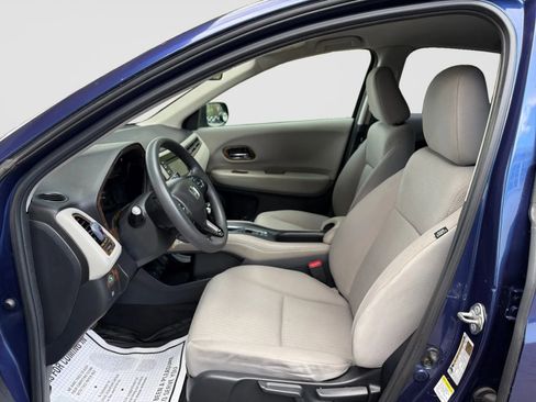 Used 2016 Honda HR-V LX image 10