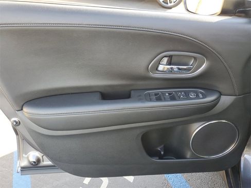 Used 2016 Honda HR-V EX-L image 18