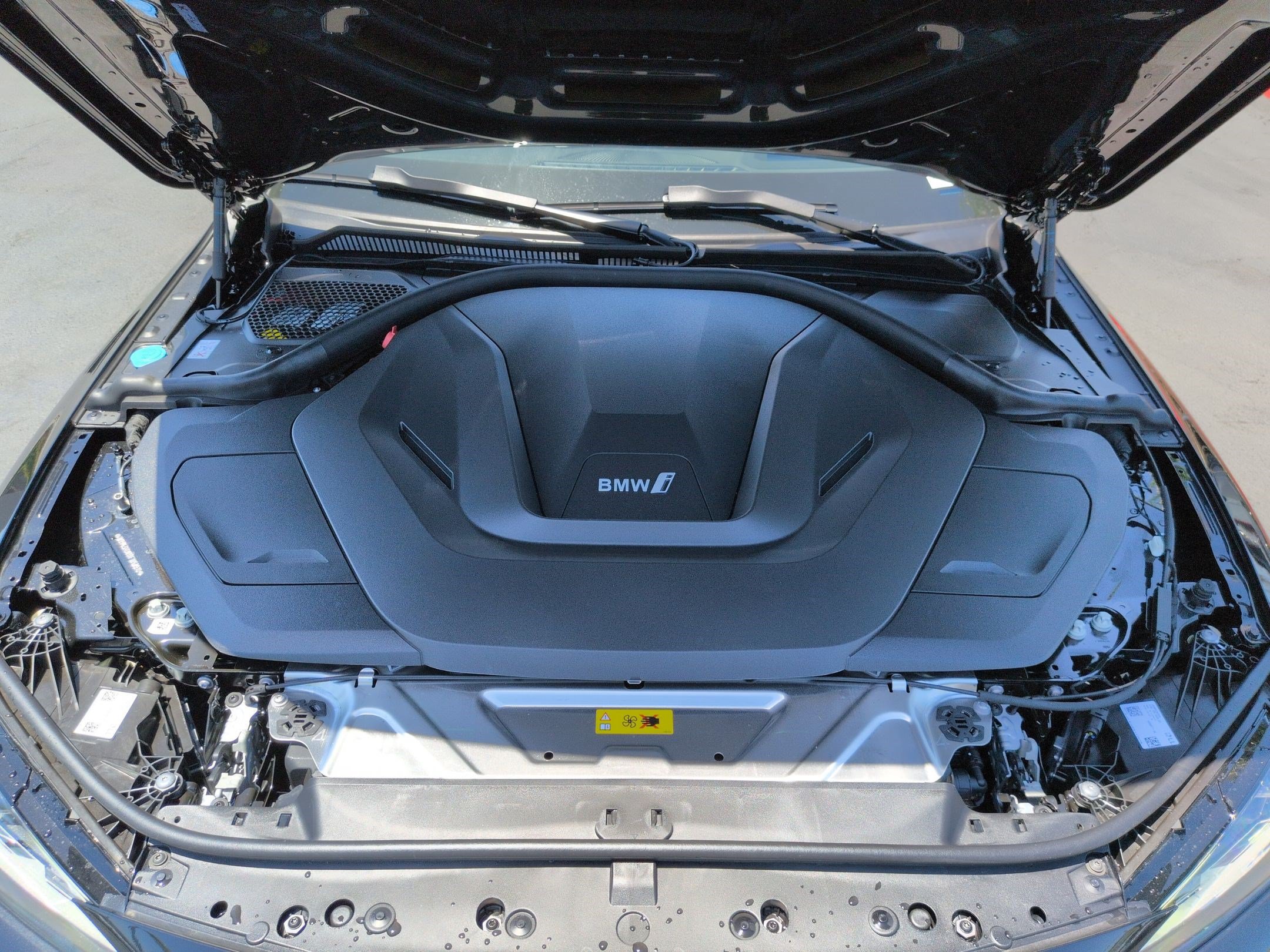 New 2026 BMW i4 eDrive40 w/ Premium Package RWD image 34