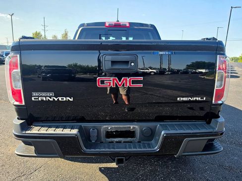 Used 2018 GMC Canyon Denali AWD/4WD image 5