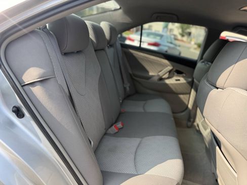 Used 2009 Toyota Camry SE FWD image 24