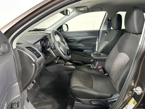 Used 2024 Mitsubishi Outlander Sport LE image 11