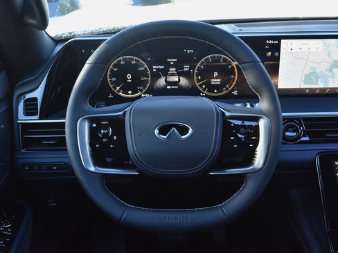 Certified 2026 INFINITI QX80 4WD w/ Sport Exterior Package image 18