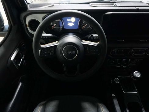 Used 2024 Jeep Wrangler Unlimited Sport image 14