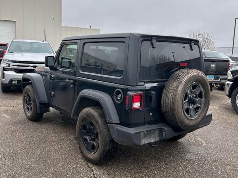 Used 2022 Jeep Wrangler Sport AWD/4WD image 3