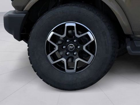 New 2026 Ford Bronco Outer Banks AWD/4WD image 21